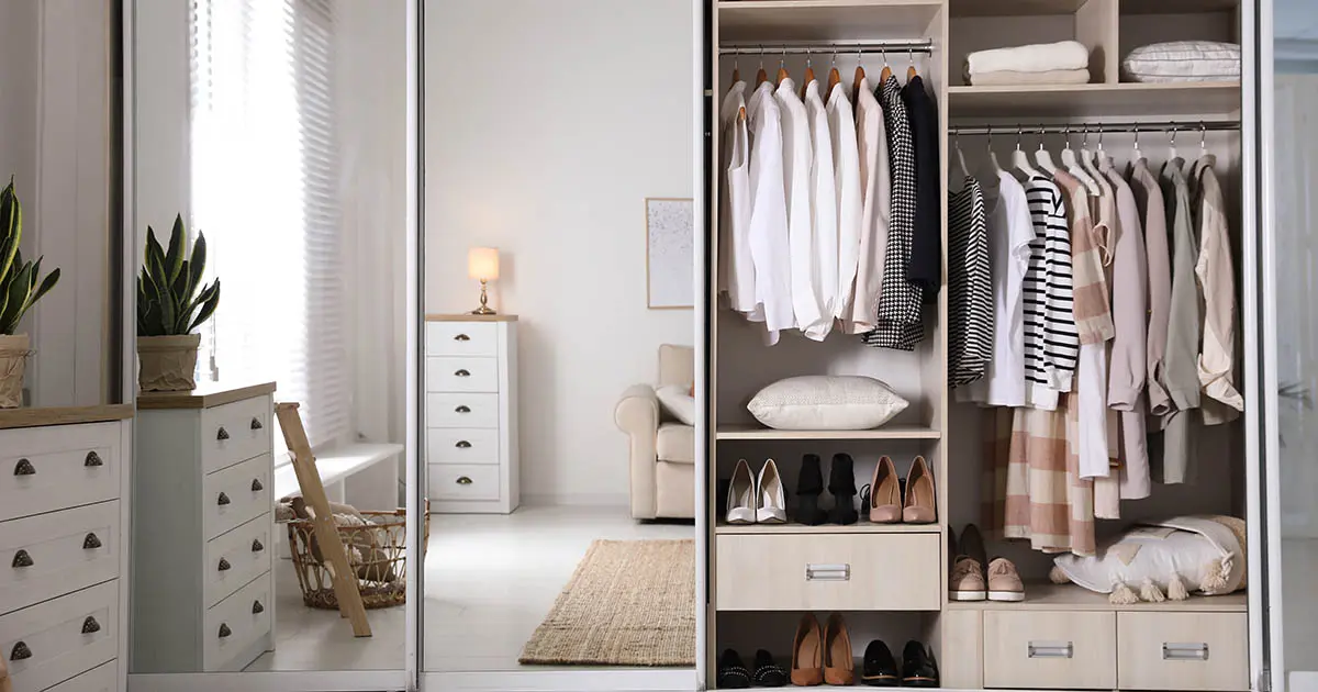Maximizing Small Bedroom Space With Closet Systems